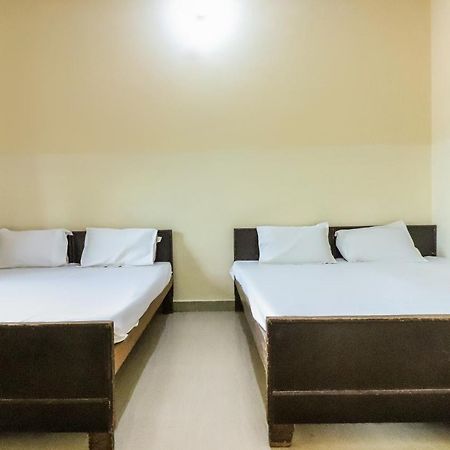 Spot On 60838 Shri Giriraj Dham Hotel Govardhan Екстериор снимка
