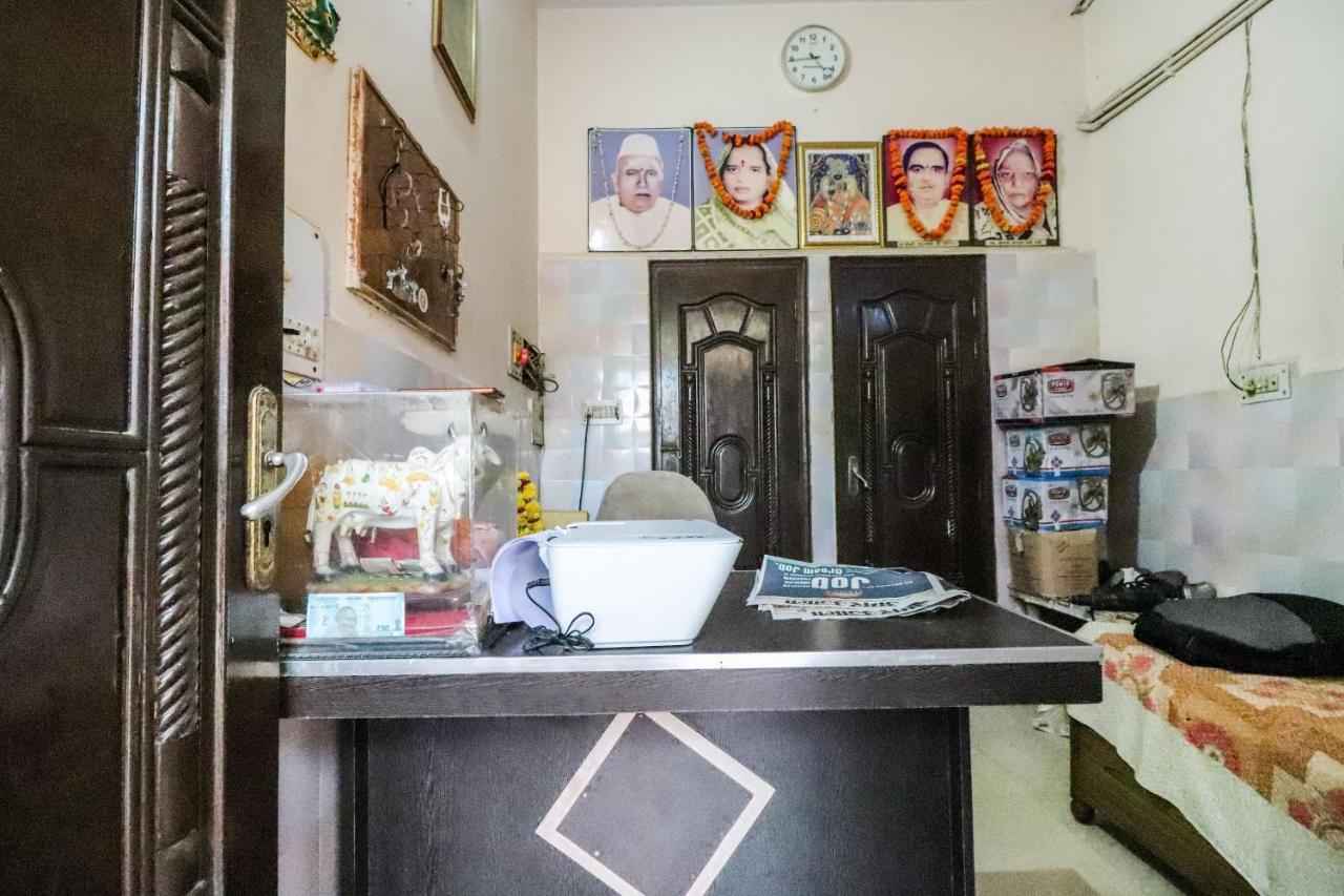 Spot On 60838 Shri Giriraj Dham Hotel Govardhan Екстериор снимка